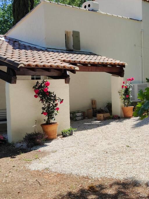 Villa Handres Nans-les-Pins Esterno foto